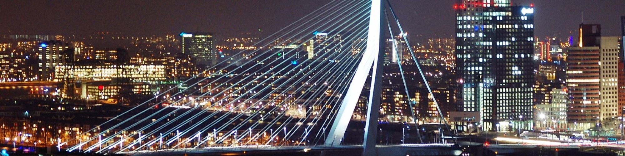 night-time-cityscape-rotterdam-netherlands